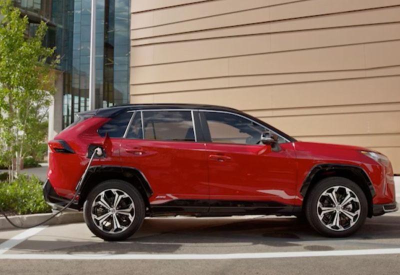 Die Studie zeigte, dass Plug‑in‑Hybride deutlich mehr Kraftstoff verbrauchen als angegeben.