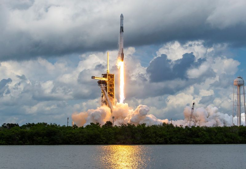 Elon Musk plant den Aufbau eines globalen Netzwerks von Weltraumhäfen für SpaceX.