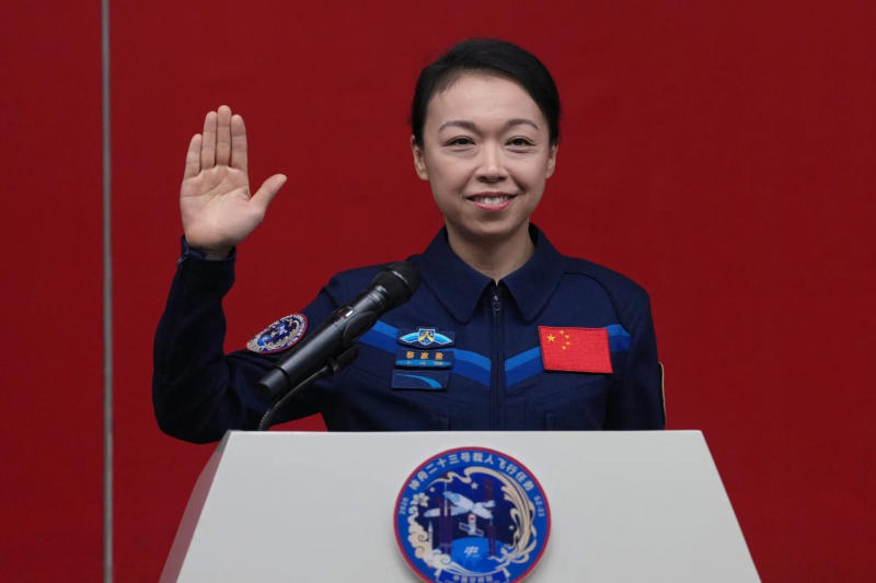 Die erste Hongkongerinnen-Takstikerin wird zur chinesischen ISS fliegen