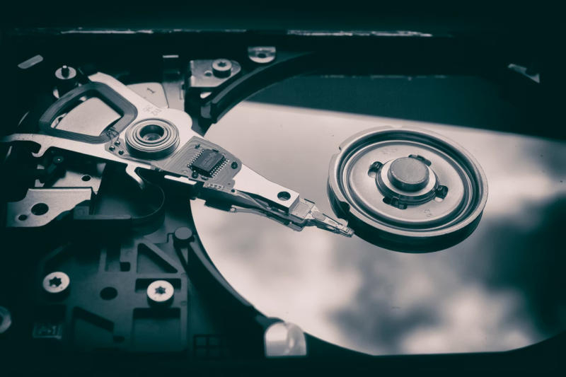 Die Komplexität des Archivierens im Netz steigt: Wayback Machine und Wikimedia haben einen Mangel an HDD-Speicher.