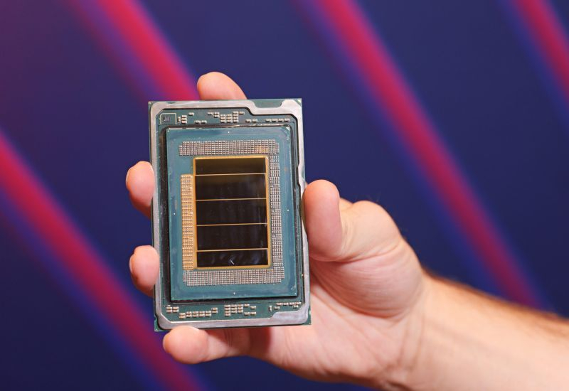 Der Aktienkurs von Intel stieg um fast 25 %, was den Markt antrieb, und nun erreichte der Wert von Nvidia 5 Billionen Dollar.