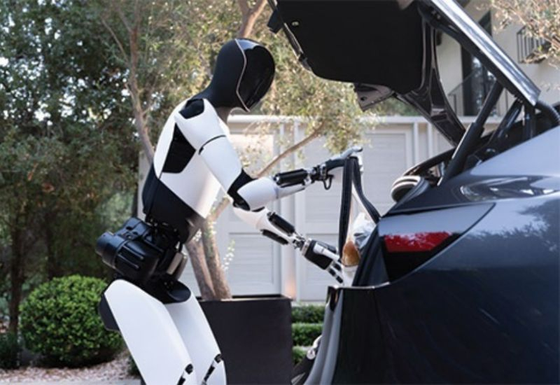 Tesla hat im vergangenen Jahr 573 Millionen Dollar verdient und dabei anderen Unternehmen von Elon Musk geholfen.