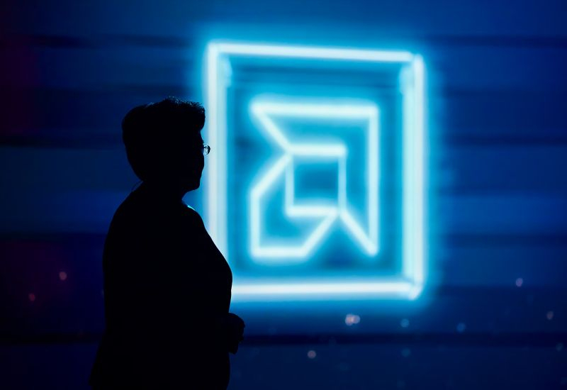 AMD erreichte eine Marktkapitalisierung von 454 Milliarden US-Dollar und übertraf damit Intel um fast ein Drittel.