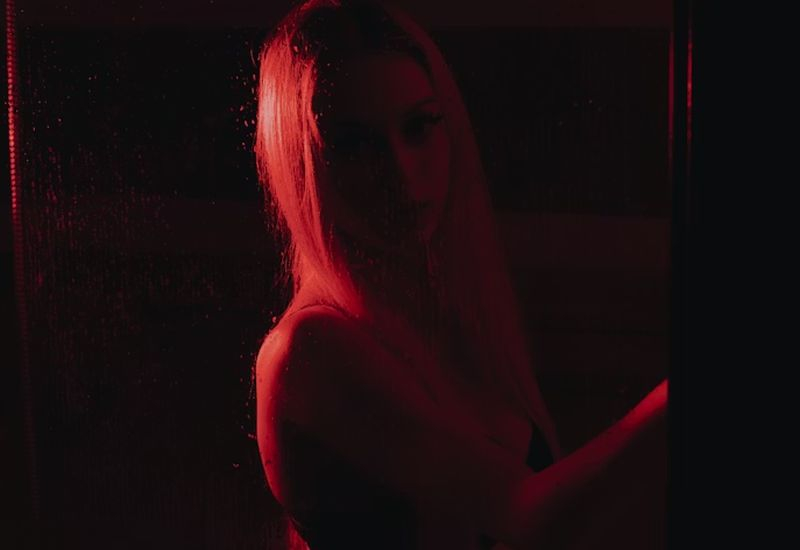 OpenAI hat die Erstellung von Erwachseneninhalten in ChatGPT verschoben und das Projekt eines KI-Bots für Erwachsene „in den langen Schrank“ gelegt.