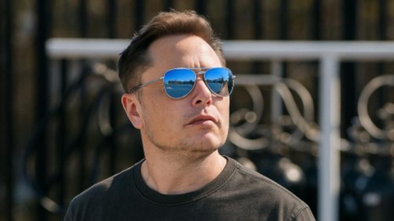 Die französischen Behörden beschuldigten Elon Musk, den Preis von X und xAI überhöht zu haben, indem sie Deepfakes mit expliziten Bildern verwendet hätten.