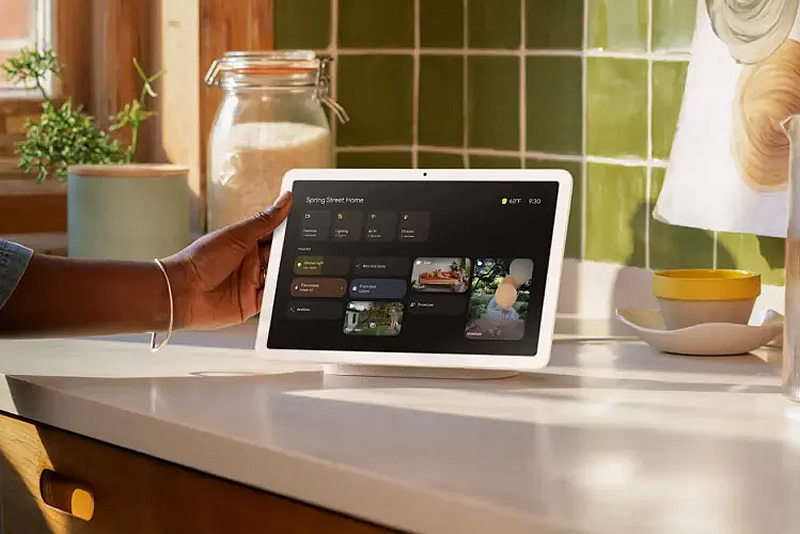 Google hat den KI-Assistenten für Smart Homes verbessert: Gemini in Home erkennt jetzt komplexe Anfragen genauer.