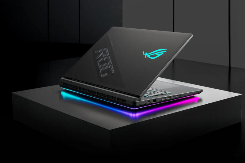 Das Asus ROG Strix SCAR 18 debütiert als Flaggschiff-Gaming‑Laptop und verbraucht bis zu 320 Watt