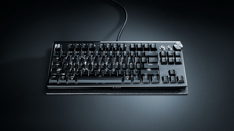 Razer stellte die Premium-Tastatur Huntsman Signature Edition mit einem Aluminiumgehäuse vor, deren Preis bei 500 US-Dollar liegt.