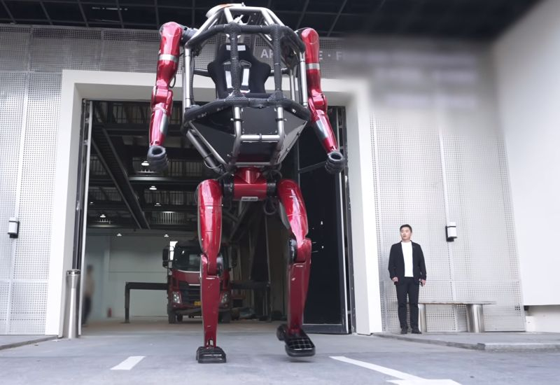 Unitree stellte einen 500‑kg gehenden Roboter mit einem Innenraum für Menschen vor