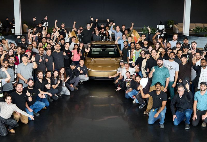 Elon Musk kündigte erneut den Start der Produktion des selbstfahrenden Taxis Tesla Cybercab an