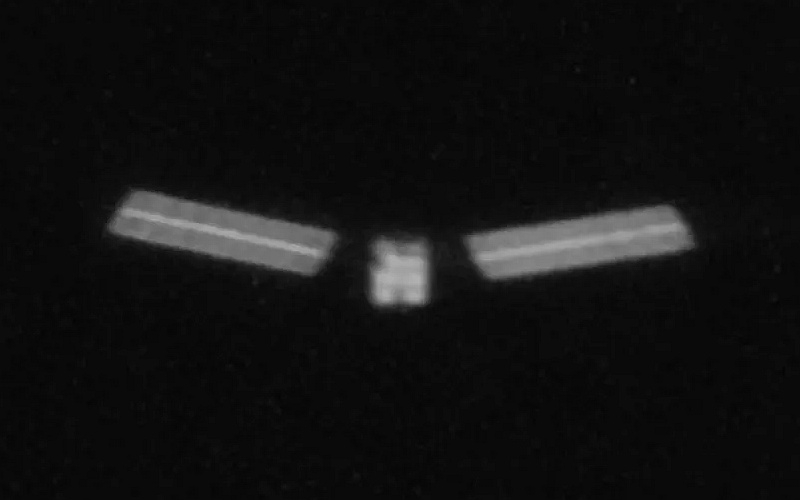 Ein Starlink-Satellit ist im Weltraum abgestürzt, aber sein „Porträt“ vor dem Zusammenstoß blieb unberührt