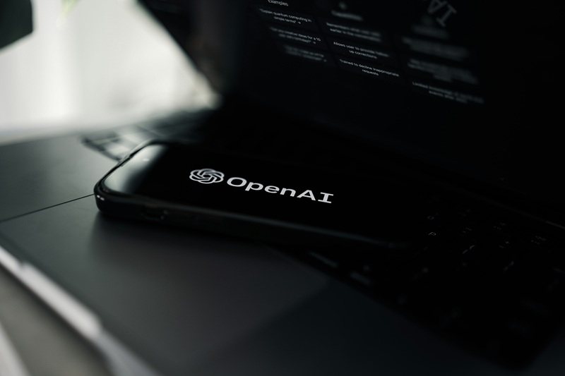 OpenAI hat GPT-Realtime-2 und zwei neue Sprachvarianten vorgestellt, die ausschließlich über die API verfügbar sind