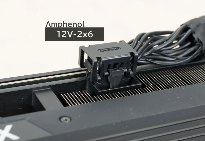 Dell hat den umstrittenen 16-Kontakt-Netzteilanschluss für Grafikkarten festgelegt, um ein Schmelzen zu verhindern