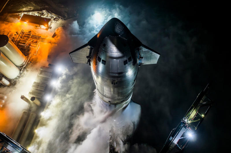 NASA und SpaceX debattierten über die Notwendigkeit manueller Steuerung während der Mondlandung