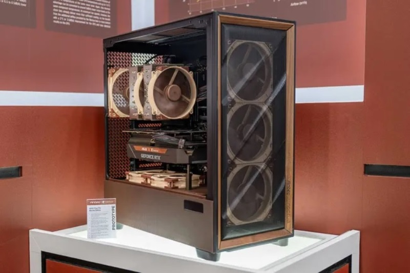 Noctua entwickelt ein Computergehäuse mit eigenen Lüftern und einer Holzplatte.