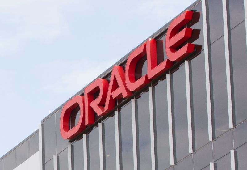 Oracle wird zusätzliche Tausende Mitarbeiter entlassen, um Datenzentren für künstliche Intelligenz zu finanzieren