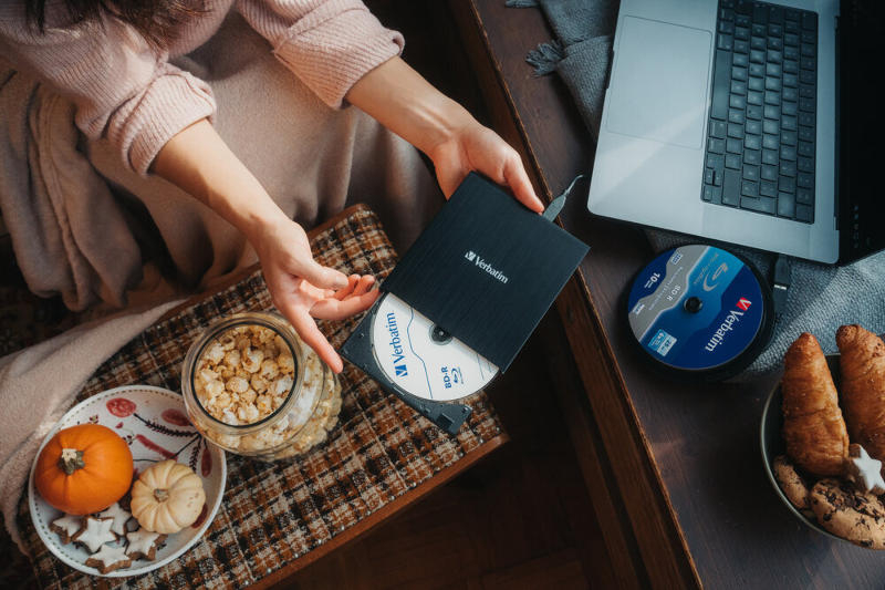 I‑O Data und Verbatim garantieren die Fortsetzung der Produktion von Laufwerken und Blu‑ray‑Disketten.