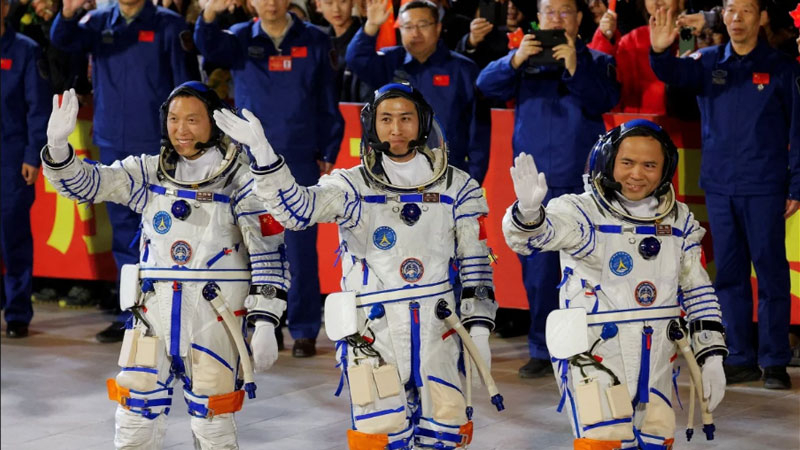 China verschob die Besatzungswechsel der „TianGong“ um einen Monat, nachdem ein Riss im Beobachtungsfenster entdeckt wurde.